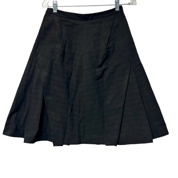 SINCLAIRE BLACK FLARE Pleated Zip Back Knee length Skirt Size 4 - Picture 1 of 11